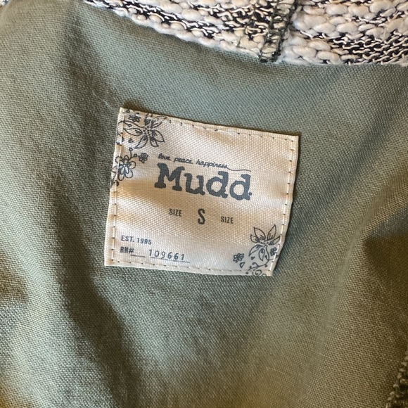 Lightweight jacket - Picture 3 of 3